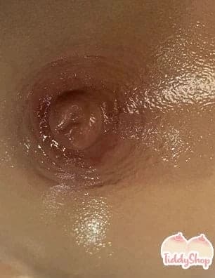 TiddyShop Evelisse - SimulaFeel® Tits 28.44 lb / 12.9Kg 100% Platinum Silicone Tiddies, Gel Filled, Extremely Realistic Feeling Big Jiggly Boobs, Real 3D Skin Texture, Made with TiddyShop's New Patented Silicone Technology - TiddyDollHouse TiddyShop
